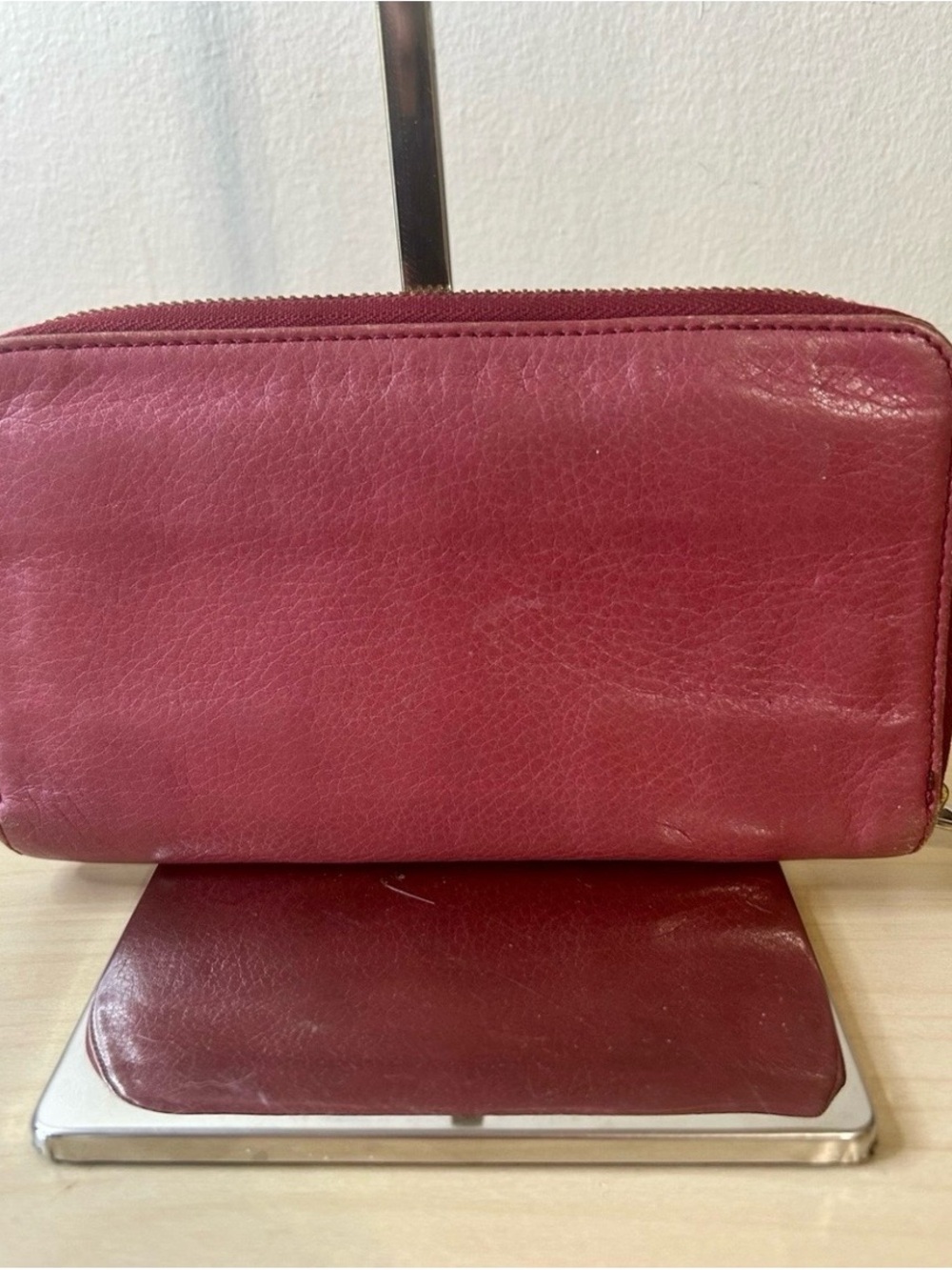 Chloe Pink Leather Zip Wallet with Bow Accent EUC - Picture 3 of 8